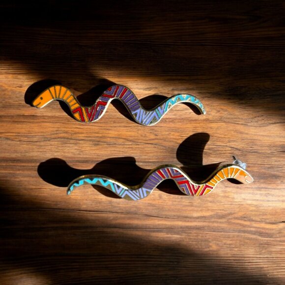 Laurel Burch Earrings Snake Cloisonne VTG Gold Wavy Design Enamel Pins Gift - Picture 1 of 4